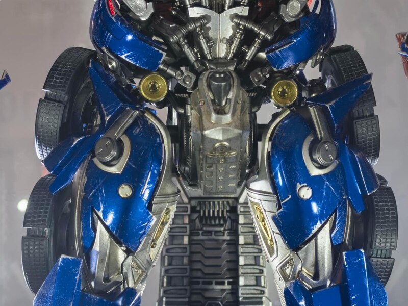 Image Of Premium+ Optimus Prime Display From  Threezero Transformers Series  (8 of 22)